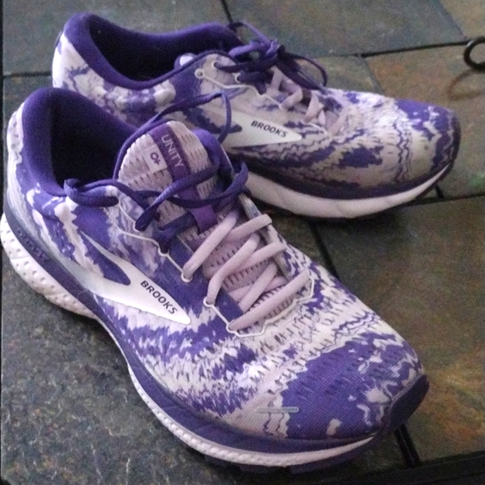 Brooks Ghost 13 size 10 in women's